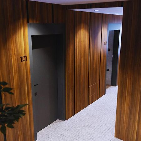 Hotel Solo 127 프리즈렌 외부 사진