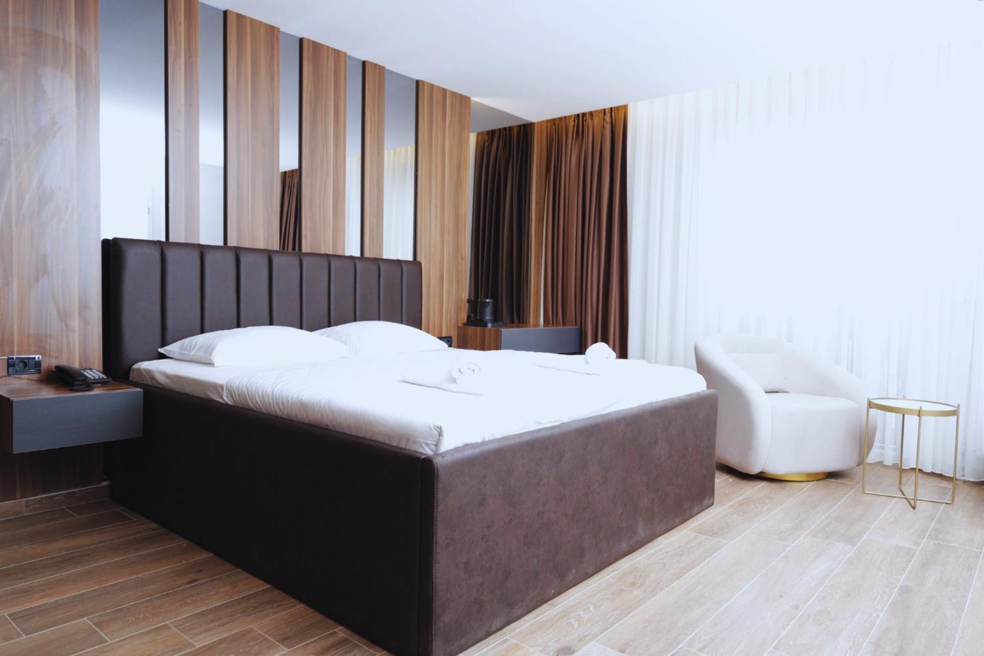 Hotel Solo 127 프리즈렌 외부 사진